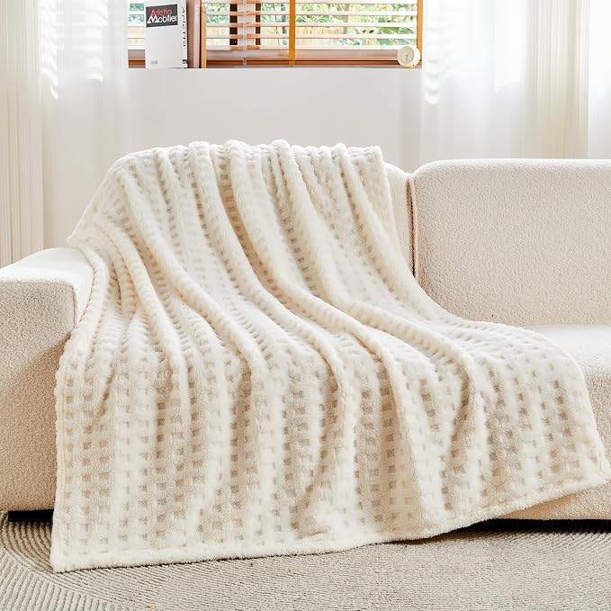 NEWCOSPLAY 3D Waffle Checkered Flannel Throw Blanket, Ivory, 50"x70" | Super Soft Cute Lightweight Decorative Premium Silky Fleece Blanket for Couch Sofa Bed, Gift for Women Men, All Season Use