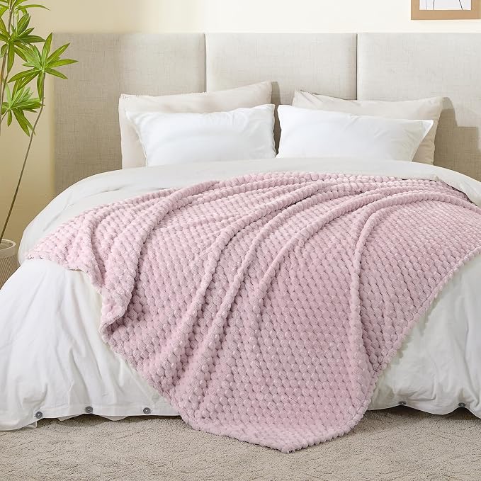 BEDELITE Lotus Pink Throw Blanket for Couch, Soft Gifts for Women, 50 * 60 | 3D Jacquard Decorative Fleece Blanket, Super Soft Plush Throws, Cute Birthday Gift for Women & Men, Suitable for All Seasons