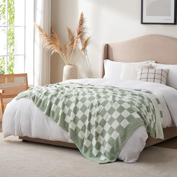 Snuggle Sac Checkered Bedding Blanket Twin Size 60x80, Super Soft Cozy Warm Knit Blankets, Reversible Breathable Lightweight Fluffy Throws for Sofa, Bed, Checkered Sage Green, 60x80 Inches