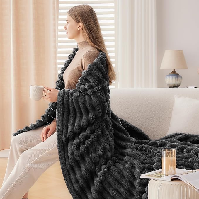 NEWCOSPLAY Fleece Ribbed Cozy Queen Blanket for Couch, Grey, 90"x90" | Premium Silky Flannel Blanket, Soft Lightweight Fluffy Throw Blanket for Bed Sofa Decor, Gift for All Season Use