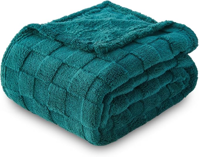 NEWCOSPLAY 3D Checkered Flannel Queen Blanket, Dark Teal, 90"x90" | Super Soft Cute Lightweight Decorative Premium Silky Fleece Blanket for Couch Sofa Bed, Gift for Women Men, All Season Use