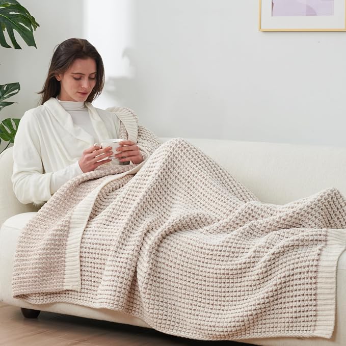Knit Throw Blanket, Soft Chenille Cozy Breathable Pineapple Chunky Decorative Blanket for Couch, Bed & Sofa, French-Inspired Lightweight Warm Gift for Women, Beige, 60"x80"