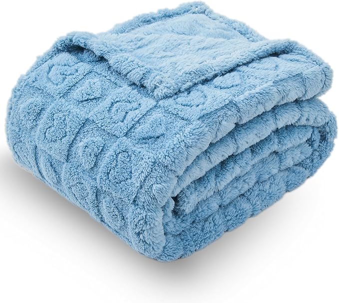 NEWCOSPLAY 3D Heart Checkered Flannel Queen Blanket, Blue Heart, 90"x90" | Super Soft Cute Lightweight Decorative Premium Silky Fleece Blanket for Couch Sofa Bed, Gift for Women Men, All Season Use