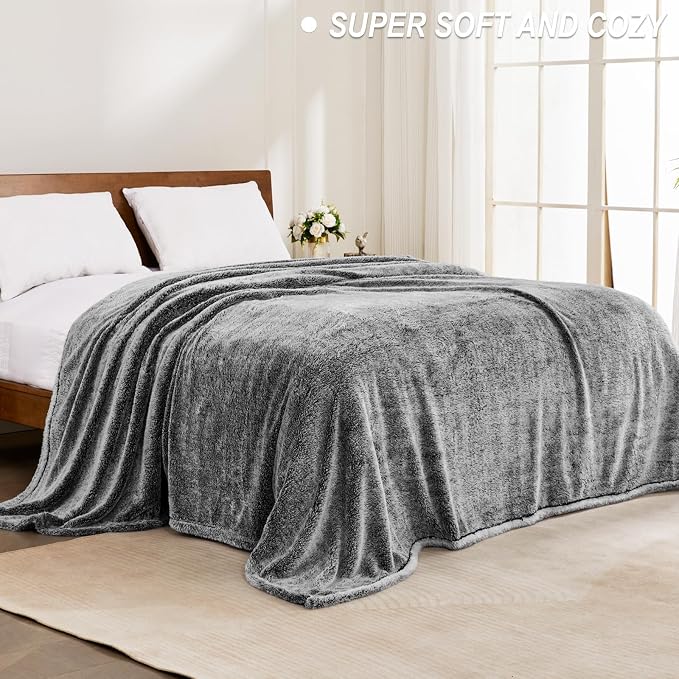 Exclusivo Mezcla Fuzzy Large Fleece Throw Blanket for Couch, Mixed Black | 50x70 Inches, Super Soft and Cozy Throw, Plush Fluffy Blanket for Sofa, Bed, Bedroom, Home Decor, All Season
