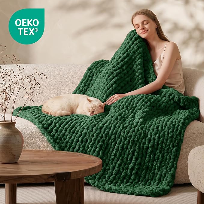 L'AGRATY Chunky Knit Throw Blanket for Couch, 50 x 70 Inches, Olive Green | Handmade Chenille Crochet Blanket for Sofa Bed, Thick Cable Knitted Blankets for Room Home Decor, Birthday Gift for Women Mom