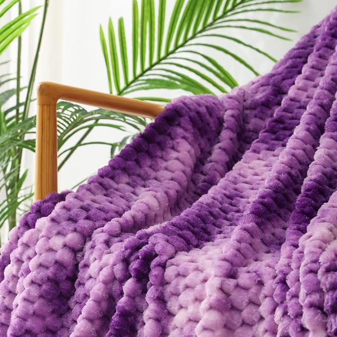 Exclusivo Mezcla Large 3D Fleece Throw Blanket for Couch, Tie-dye Purple | Extra Soft Fuzzy Plush Lightweight Throws, Cozy Fluffy Decorative Blankets for All Seasons, 50x70 Inches