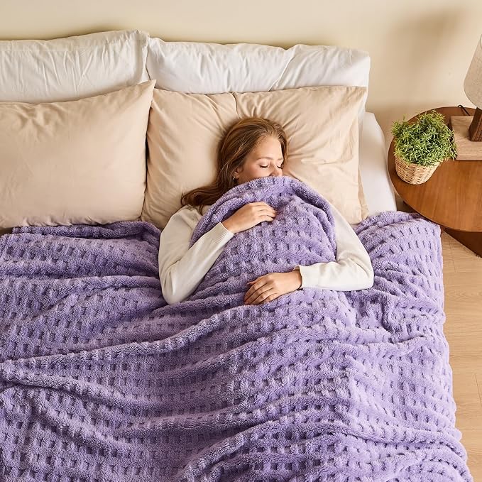 NEWCOSPLAY 3D Waffle Checkered Flannel King Blanket, Lavender, 90"x110" | Super Soft Cute Lightweight Decorative Premium Silky Fleece Blanket for Couch Sofa Bed, Gift for Women Men, All Season Use