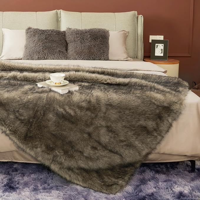 Luxury 1000GSM Faux Fur Throw Blanket, Super Thick Warm Cozy Grey Blankets for Couch Bed Sofa, Plush Fuzzy Elegant Soft Reversible Mink Blanket for Living Room Bedroom, 80x80,Grey