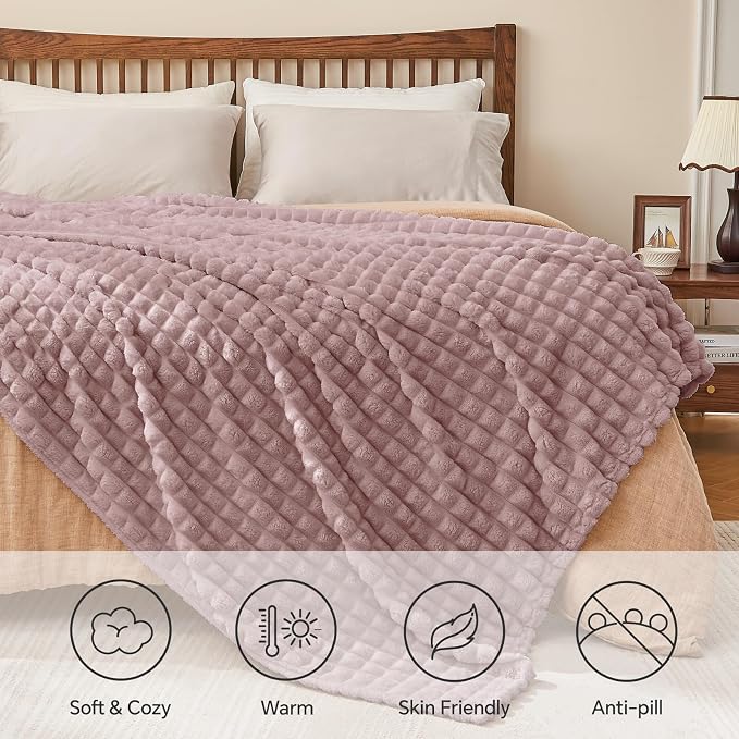BEDELITE Checked Berry Purple Fleece Twin Throw Blanket for Bed, 60x80 Inch | Soft Warm Fuzzy Fluffy Blanket for Couch Sofa, Lightweight Plush Cozy Throws for Home Room Decor, Gift for Women, All Season