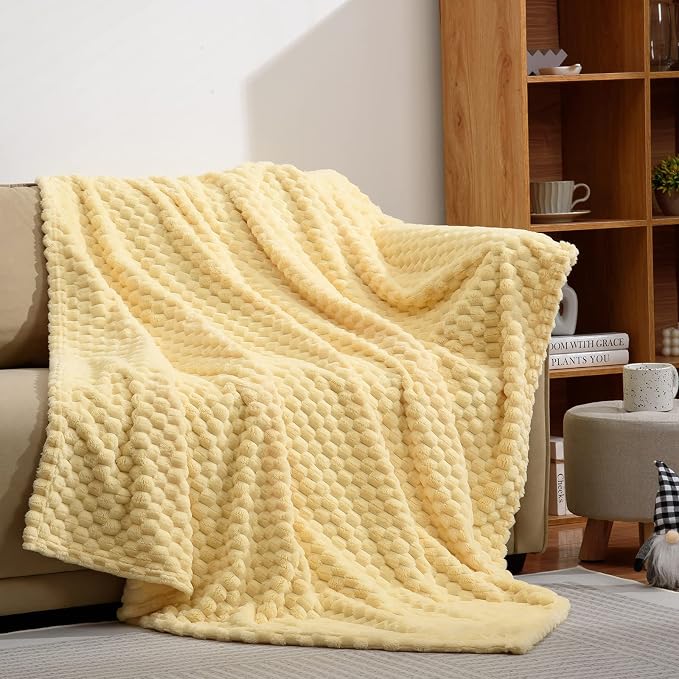 Excervent Hexagon Jacquard Throw Blanket for Bed, 50x70 Inch, Light Yellow | Decorative Fuzzy Flannel Fleece Throw Blanket for Sofa Bed Couch, Super Soft Cozy, Suitable for All Seasons