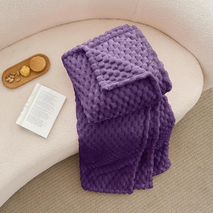 BEDELITE Purple Twin Blanket for Couch, Soft Cozy Gifts for Women, 60 * 80 | 3D Jacquard Decorative Fleece Blanket, Super Soft Plush Throws, Cute Birthday Gift for Women & Men, Suitable for All Seasons