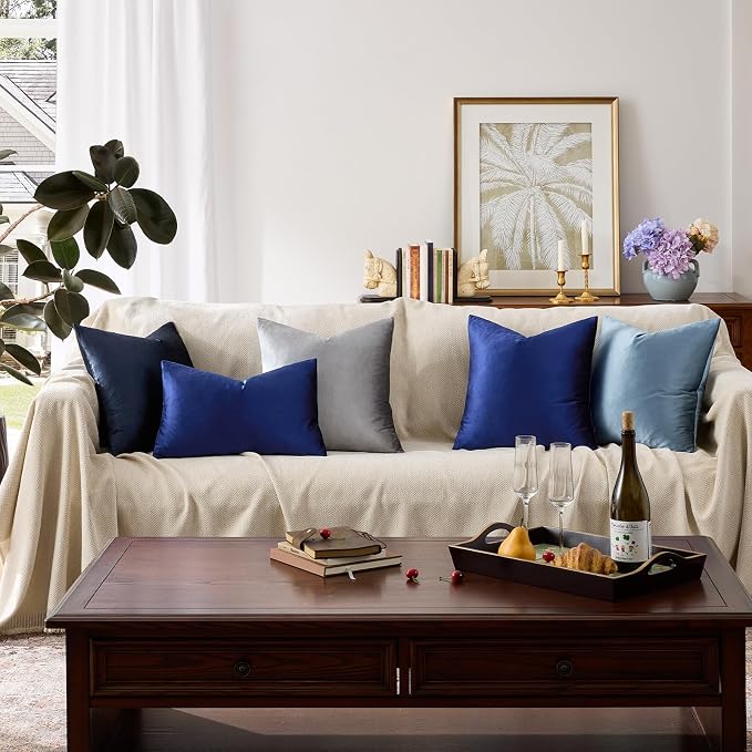 GIGIZAZA Royal Blue Velvet Throw Pillow Covers 20x20 Pack of 2 | Decorative Pillows for Couch Sofa,280gsm Soft Textured Fabric,Modern Square Pillowcases,Luxury Cushion Covers