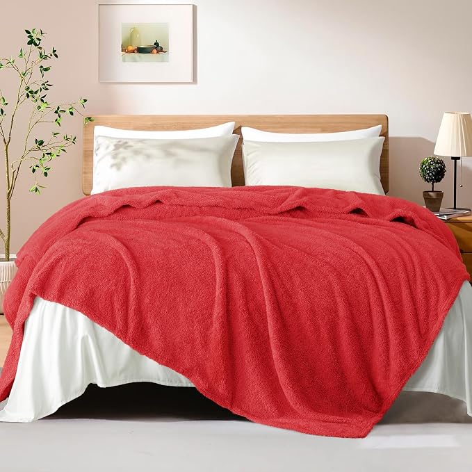 Exclusivo Mezcla Fleece Bed Blankets Queen Size for Bed, 90" x 90" | Super Soft and Cozy Fluffy Blanket for Women, Lightweight and Fuzzy Bedding for Bedroom , All Season, Red