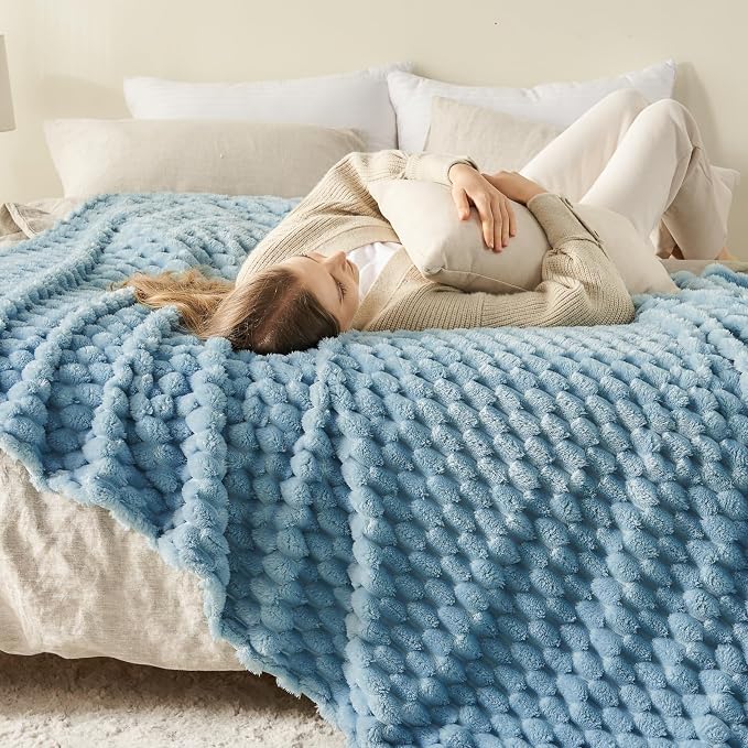 NEWCOSPLAY Fleece Clouds Cozy King Blanket for Couch, Blue, 90"x110" | Premium Silky Flannel Blanket, Soft Lightweight Fluffy Throw Blanket for Bed Sofa Decor, Gift for All Season Use