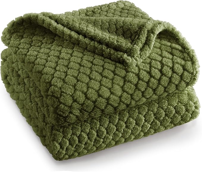 Exclusivo Mezcla Soft Fleece Throw Blanket for Couch, Olive Green | Jacquard Lightweight Cozy Throws for Bed, Sofa, Breathable Decorative Fuzzy Textured All Season Use, 50x60 Inches