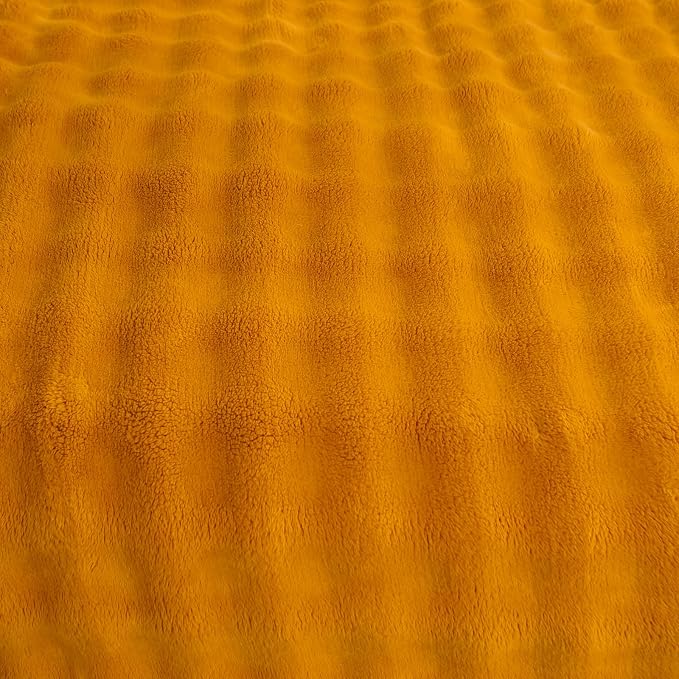 YUSOKI 3D Fleece Bubble Twin Size Blanket,Gold, 60"x80" | Ultra Soft, Non-Shedding, Lightweight for All Season Use, stays fluffy after repeated washes, Perfect Gifts, Machine Washable