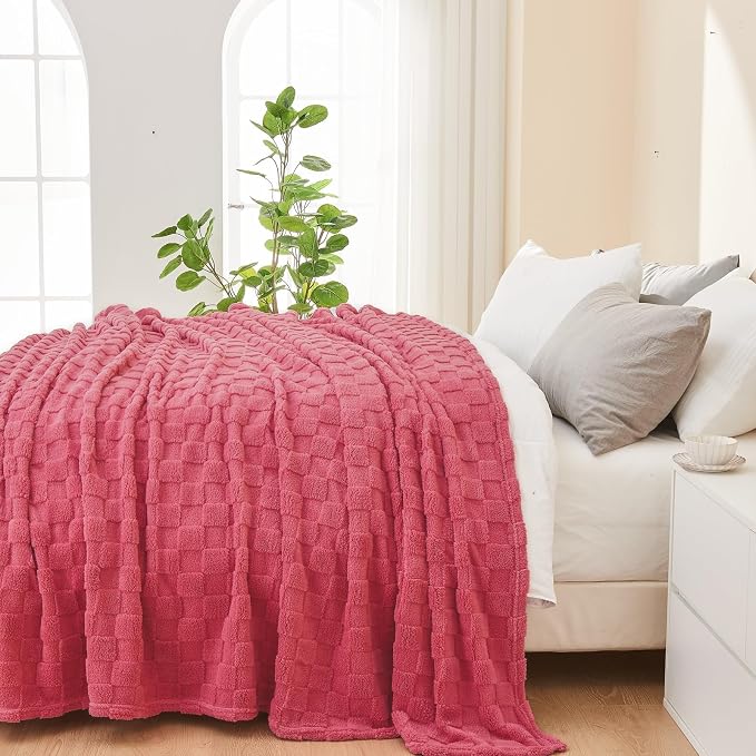 NEWCOSPLAY 3D Checkered Flannel Throw Blanket, Coral Pink, 50"x70" | Super Soft Cute Lightweight Decorative Premium Silky Fleece Blanket for Couch Sofa Bed, Gift for Women Men, All Season Use