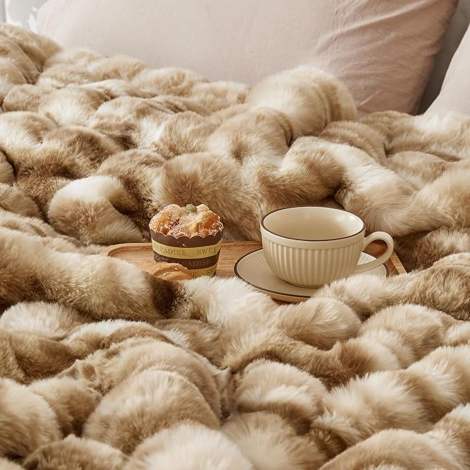 Luxury 1000GSM Rabbit Faux Fur Blanket, Super Warm Cozy Brown Blankets for Couch Bed Sofa, Ruched Plush Fuzzy Elegant Soft Reversible Mink Blanket Living Room Bedroom, 50" x 60",Leopard Brown