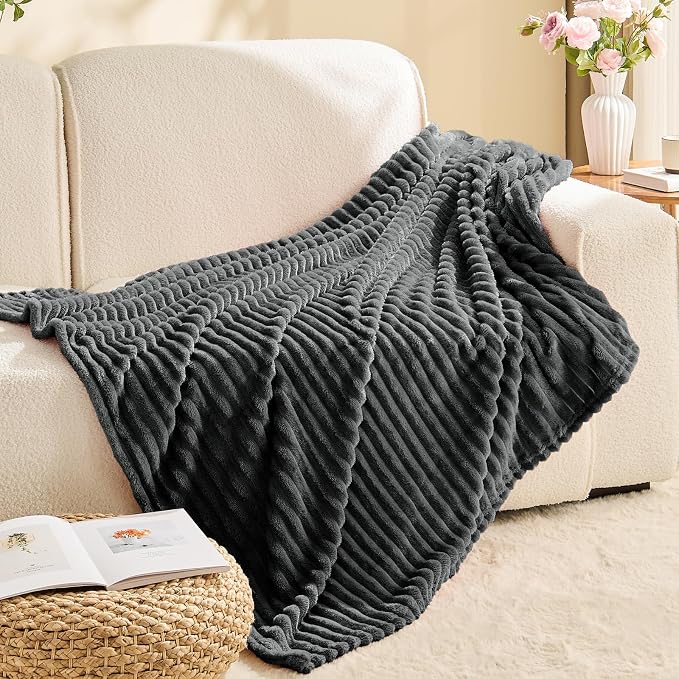 BEDELITE 3D Ribbed Charcoal Grey Fleece Throw Blanket for Couch, 50x60 Inch | Soft Warm Decorative Fluffy Blanket, Cozy Plush Lightweight Fuzzy Throw Blanket for Bed Sofa Home Room Decor, Gift for Women