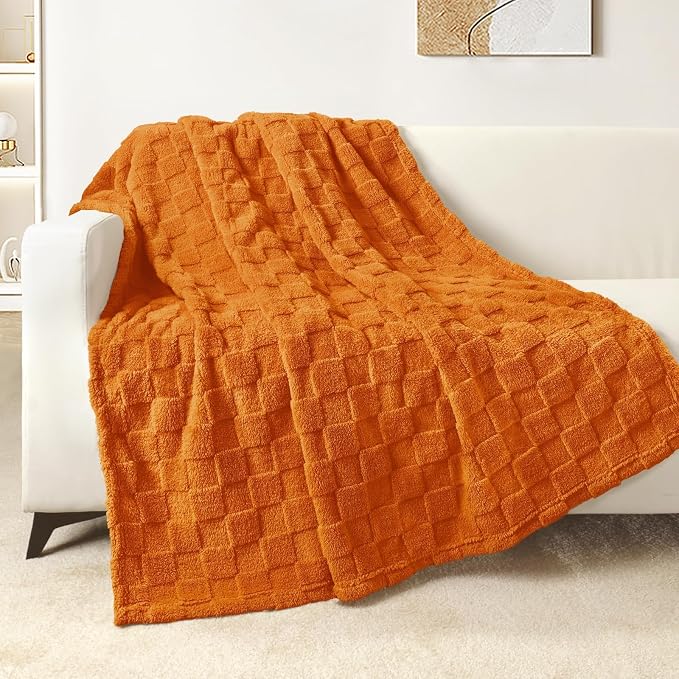Exclusivo Mezcla 3D Checkered Fleece Throw Blanket for Couch, Burnt Orange | Super Soft and Cozy Fluffy Throw, Lightweight and Breathable, Cute Fuzzy Blanket for Sofa, Home Decor, All Season, 50"x60"