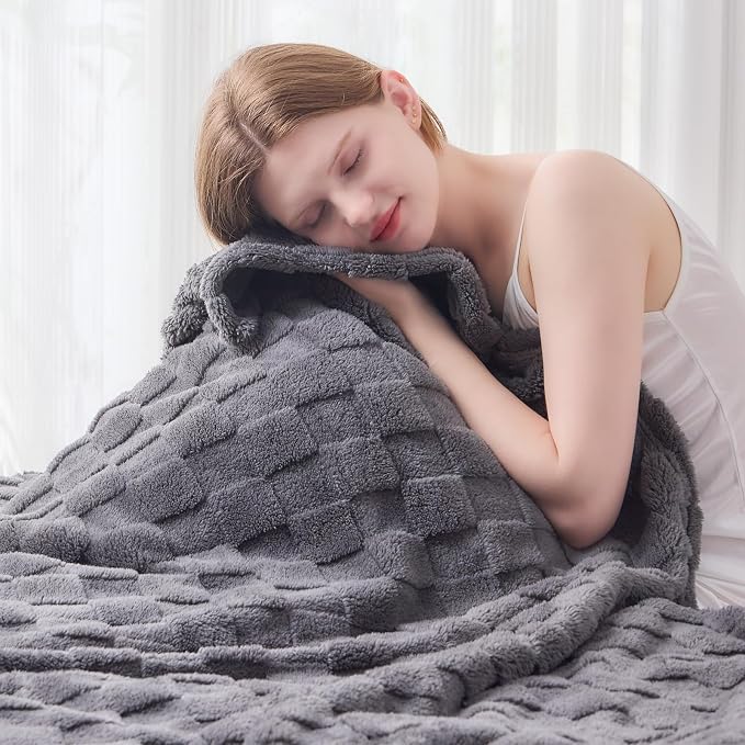 NEWCOSPLAY 3D Checkered Flannel Twin Blanket, Dark Grey, 60"x80" | Super Soft Cute Lightweight Decorative Premium Silky Fleece Blanket for Couch Sofa Bed, Gift for Women Men, All Season Use