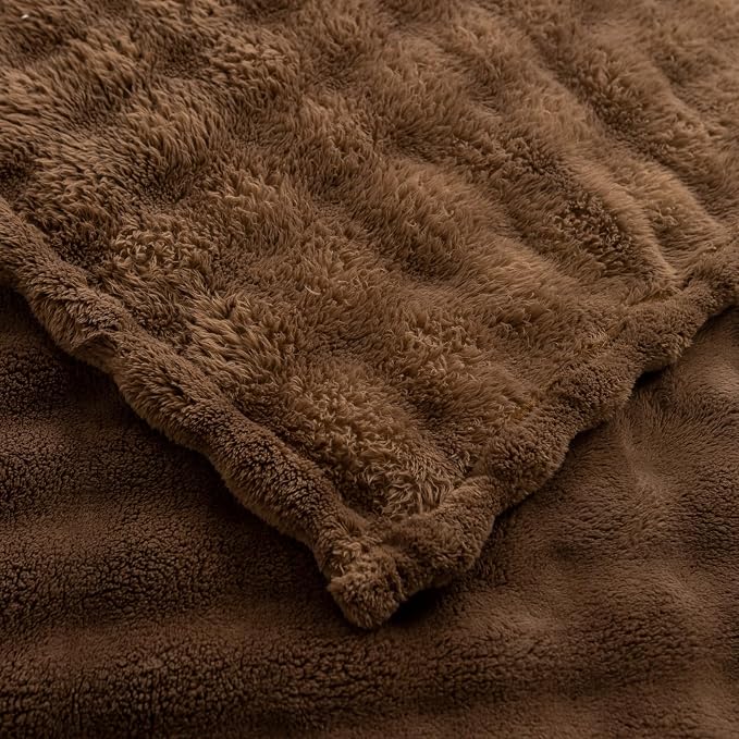 YUSOKI 3D Fleece Bubble Throw Blanket,Brown, 50"x60" | Ultra Soft, Non-Shedding, Lightweight for All Season Use, stays fluffy after repeated washes, Perfect Gifts, Machine Washable