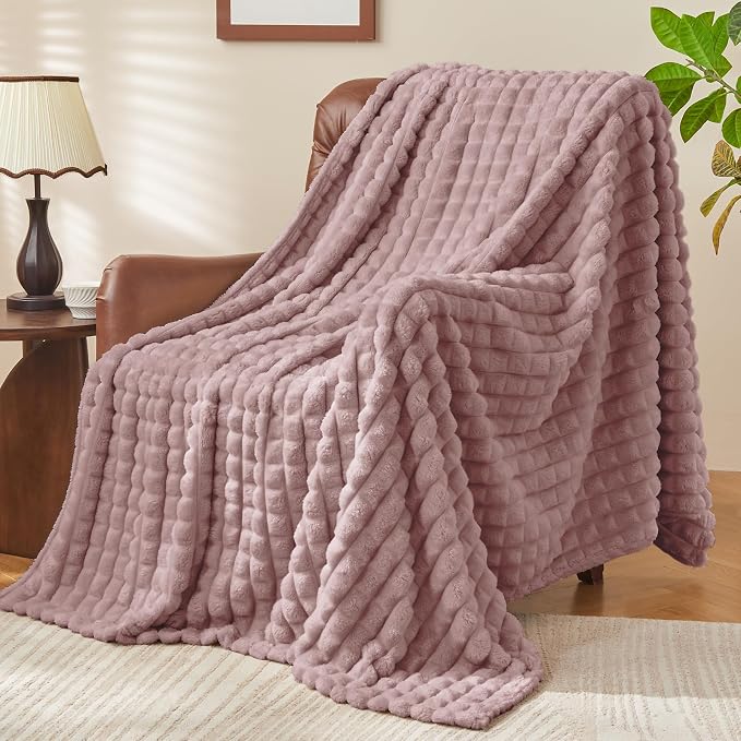 BEDELITE Berry Purple Fleece Throw Blanket for Couch, 50x60 Inches | Soft Warm Fuzzy Fluffy Blanket for Bed Sofa, Lightweight Plush Cozy Blankets for Home Room Decor, Gift for Women, All Season