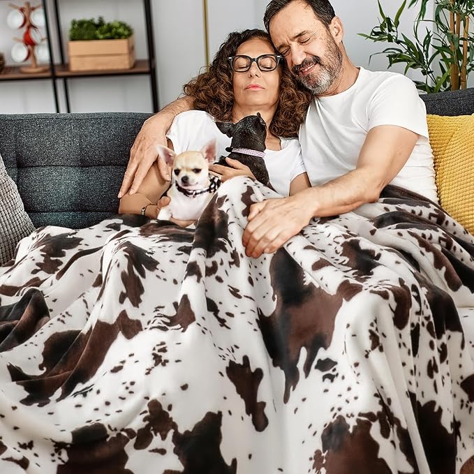 BEDELITE Fleece Blanket Soft Plush Twin Size Blanket Brown Cow 60"x80" | Ultra Soft Fleece, Plush Microfiber, Lightweight Warmth, All Season Comfort, Western Decor, Machine Washable, Couch Sofa Bed