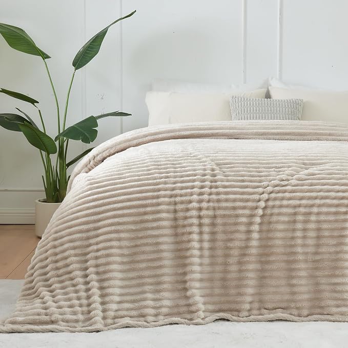 NEWCOSPLAY Fleece Ribbed Cozy Twin Blanket for Couch, Linen, 60"x80" | Premium Silky Flannel Blanket, Soft Lightweight Fluffy Throw Blanket for Bed Sofa Decor, Gift for All Season Use