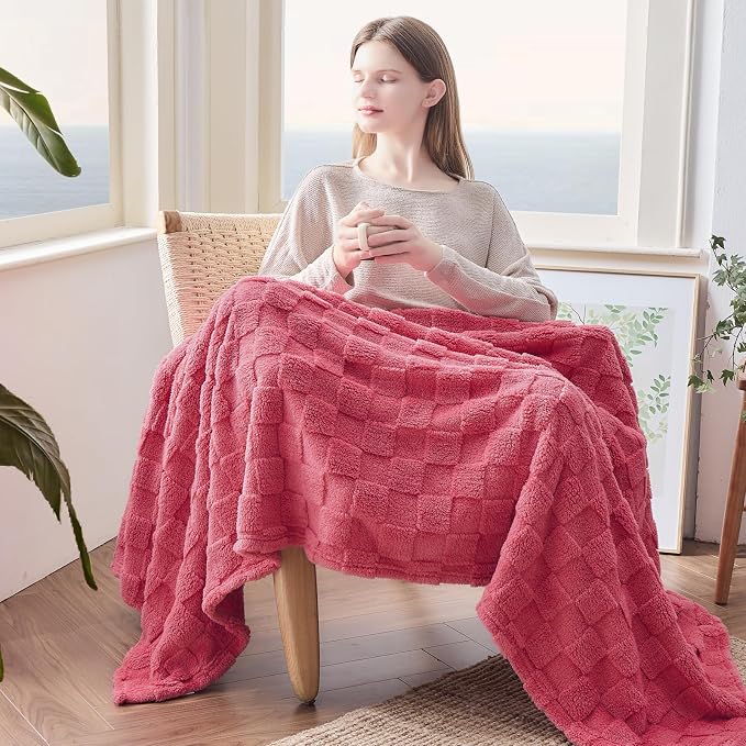 NEWCOSPLAY 3D Checkered Flannel Twin Blanket, Coral Pink, 60"x80" | Super Soft Cute Lightweight Decorative Premium Silky Fleece Blanket for Couch Sofa Bed, Gift for Women Men, All Season Use