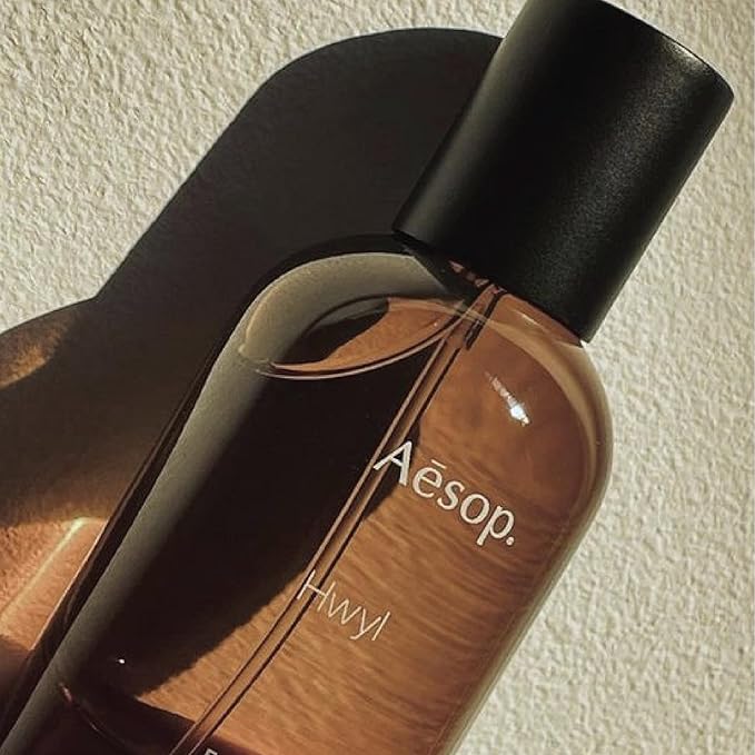 Aesop Hwyl Eau de Parfum | Smoky, Woody, Vetiver Scent | Subtle Spice and Rich Earthy Aroma | Unisex | 1.6 oz