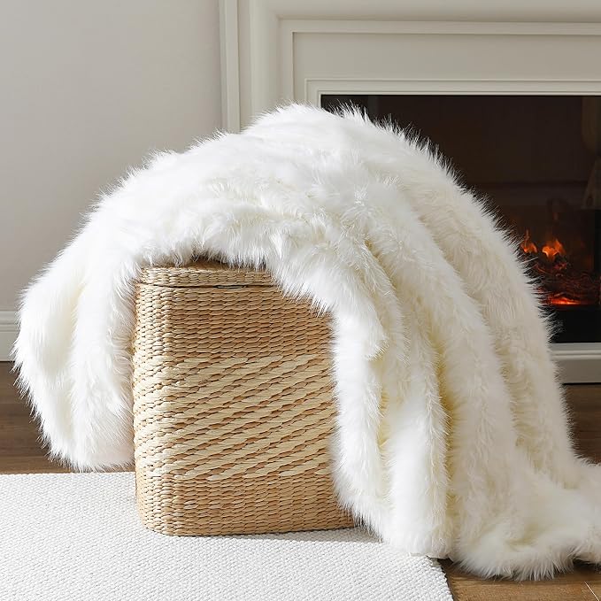 HORIMOTE HOME Luxury Plush Faux Fur Blanket, Long Pile White Throw Blanket, Super Warm, Soft, Cozy Faux Fur Throws for Couch Bed Sofa, Aesthetic Home Room Decor Throw, 60" x 80"
