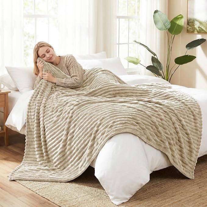 HIMEET Linen Full Size Blanket for Bed, 300GSM Ribbed Fleece, 84 x 90 in | Ultra Soft Flannel, All-Season Lightweight Warmth, Bed Layering & Home Room Decor, Gift for Men & Women, Machine Washable