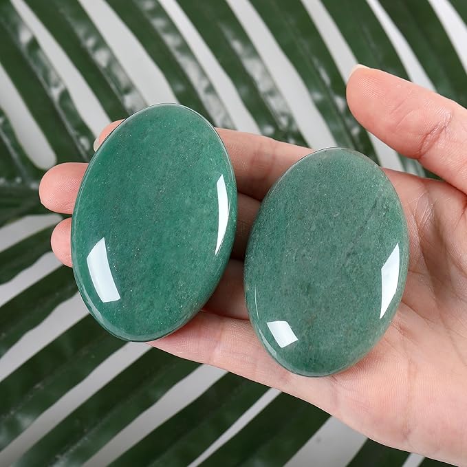 ZHIYUXI 2.4" Green Aventurine Crystals and Stones Crystal Decor Gemstones Energy Balancing Therapy Polished Stones Palm Stone Mediation Gifts 1PC