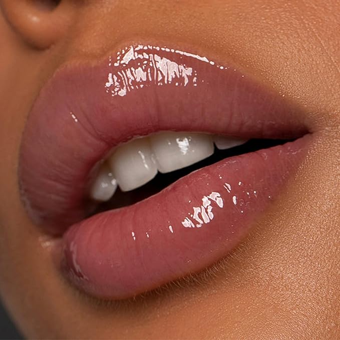 Sophia + Mabelle Hydrating Lip Oil – Lightweight, Non-Sticky & High-Shine Lip Gloss Oil – Moisturizing, Nourishing, Soothing Tinted Formula for Soft Lips – 3.7g (Shady Beach (Hot Pink), 3.7g)