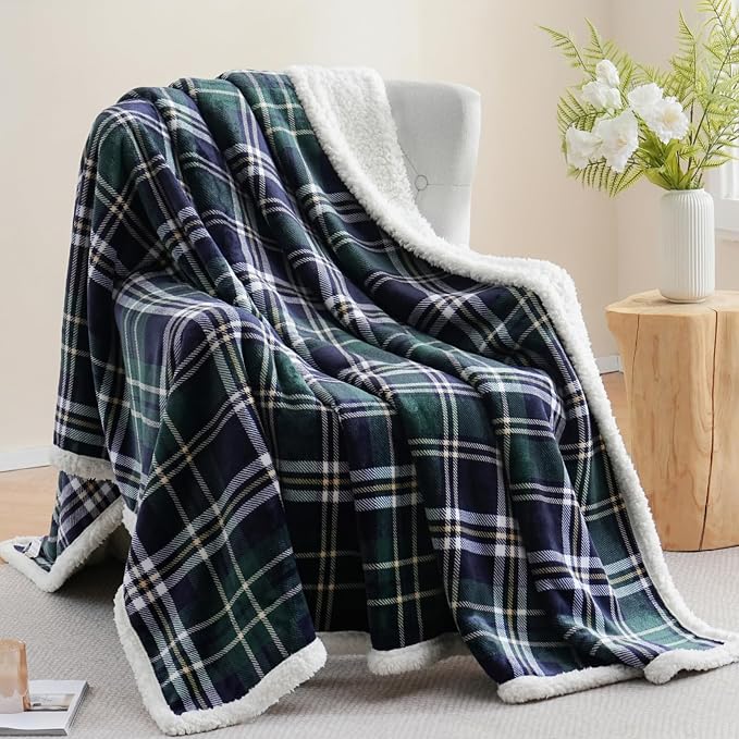 PU MEI Sherpa Fleece Throw Blanket 80" x 90" Reversible Plush Fluffy Large Big Blanket Lattice Flannel Blankets for All Season Use,Dark Green Check