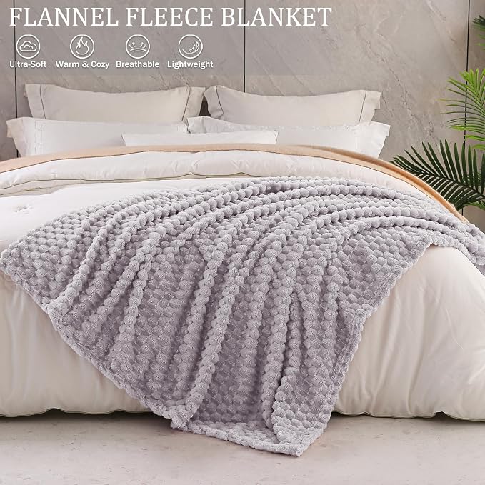 Exclusivo Mezcla 3D Fleece California King Blanket for Bed, Light Grey | Oversized Soft Fuzzy Plush Lightweight Bed Blankets, Cozy Fluffy Decorative Blankets for All Seasons, 120x120 Inches