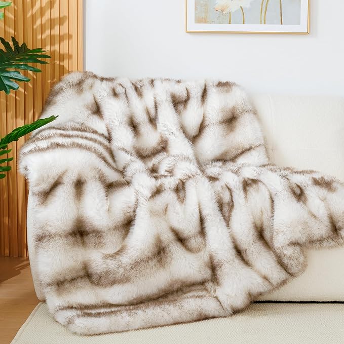 Luxury 1000GSM Faux Fur Queen Blanket, Super Thick Warm Cozy Heavy Blankets for Couch Bed Sofa, Plush Fuzzy Elegant Winter Reversible Mink Blanket for Living Room Bedroom,Taupe