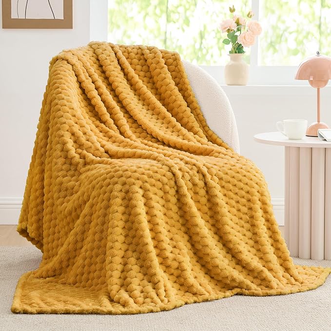 BEDELITE Mustard Yellow Throw Blanket for Couch, Soft Cozy Gifts for Women | 3D Jacquard Decorative Fleece Blanket, Super Soft Plush Throws, Cute Birthday Gift for Women, Suitable for All Seasons, 50*60