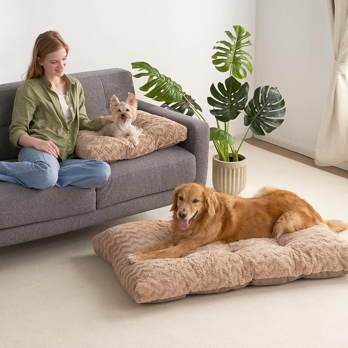 EHEYCIGA XXL Dog Bed 47x29 Inch, Extra Large Pet Beds for Dogs, Camel | Washable, Plush and Comfy Kennel Pad, Soft Dog Crate Mat, Deluxe Sleeping Mat for Dogs Up to 100 lbs