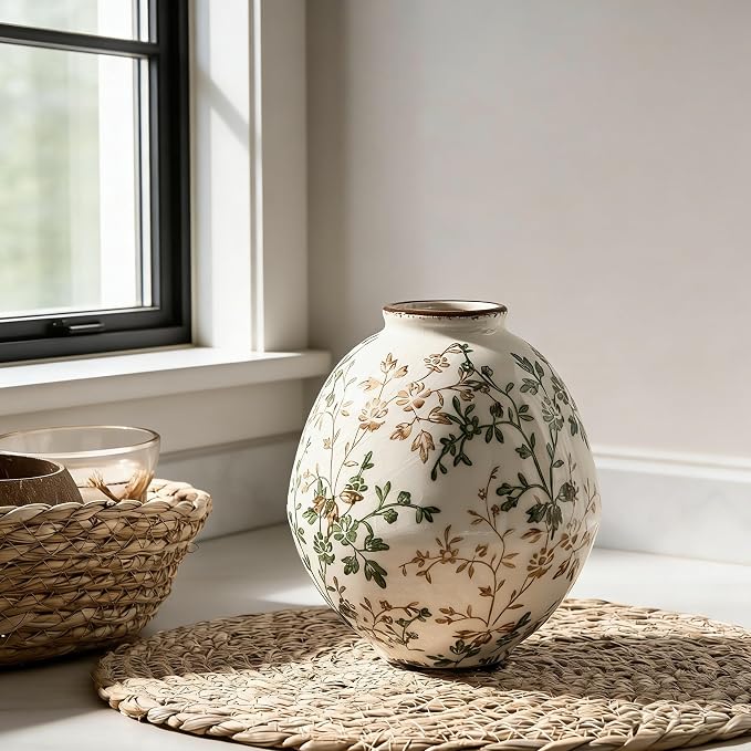 Green and Beige Antique Vase, 5.83 Inch Vintage Chinoiserie Floral Vase, Rustic Ceramic Vase for Home Decor, Living Room, Bookshelf, Office, Entryway, Garden, Chinoiserie Decor, Tuscan Decor