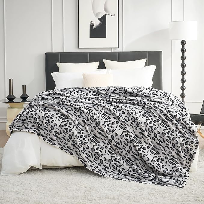 Cozy Bliss Leopard Print Fuzzy Throw Blanket for Couch & Bed, Thick Soft Warm Fleece Blankets for Room Decor, for Girls Kids Women Men, Snow Leopard, Grey 50"*60"