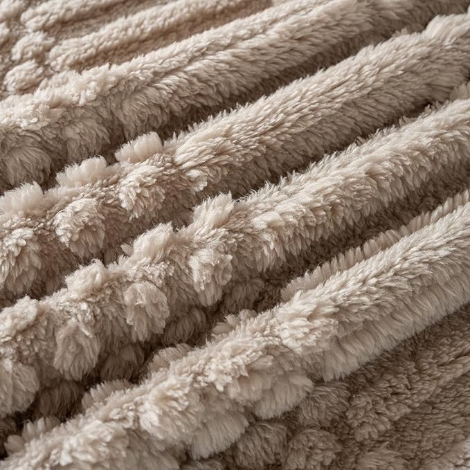 90x104 Inch Brown King Size Blanket - Soft & Fluffy Fleece, Neutral Tan Color, Cute & Aesthetic, Perfect for Sofa, Couch, Bed, Living Room & Bedroom, All-Season Use, Plush & Cozy Decorative Blanket