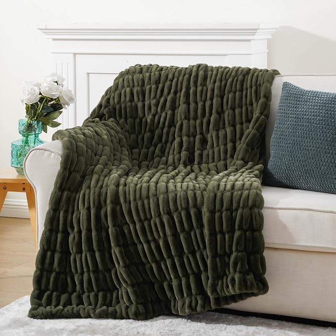BATTILO Super Soft Faux Fur Throw Blanket for Couch, 50"x60", Double Side | Olive Green Throw Blanket, Bubble Blanket, Cozy Plush Warm Fluffy Faux Fur Blanket For Bed, Sofa Living Room