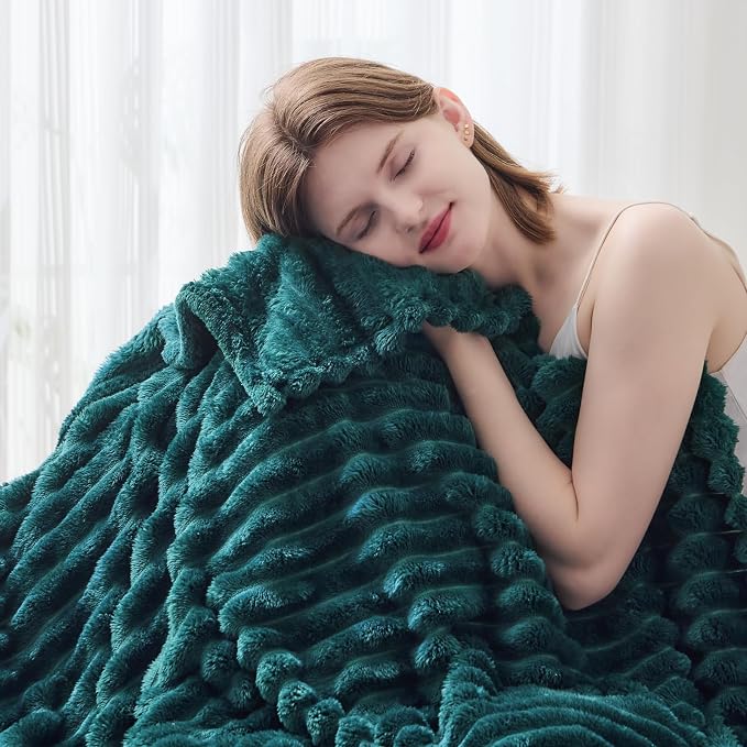 NEWCOSPLAY Fleece Ribbed Cozy Queen Blanket for Couch, Dark Teal, 90"x90" | Premium Silky Flannel Blanket, Soft Lightweight Fluffy Throw Blanket for Bed Sofa Decor, Gift for All Season Use