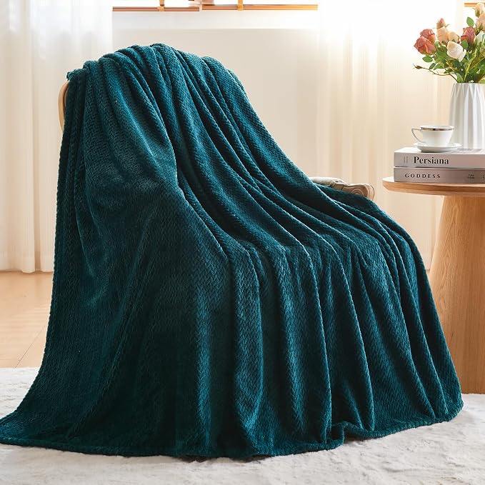 NEWCOSPLAY Fleece Leaves Pattern King Blanket, Dark Teal, 90"x110" | Super Soft Throw Blanket, Lightweight Cozy Bed Sofa Blanket, Premium Silky Flannel Fleece, Travel Blanket for All Season Use
