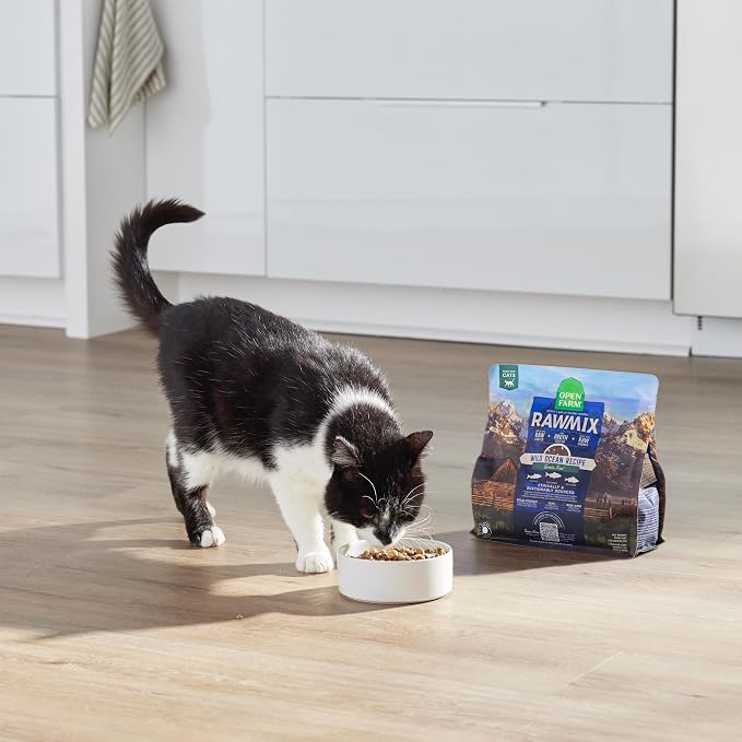 Open Farm RawMix Dry Cat Food, Wild Ocean Grain Free Kibble, 8lb Bag | Wild-Caught Whitefish, Salmon & Rockfish, Freeze Dried Raw Chunks, 100% Traceable Ingredients, Non-GMO Fruits & Veggies.