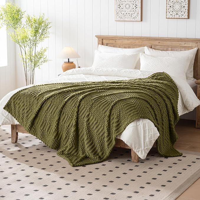 90x104 Inch Green King Size Blanket - Soft & Fluffy Fleece, Neutral Tan Color, Cute & Aesthetic, Perfect for Sofa, Couch, Bed, Living Room & Bedroom, All-Season Use, Plush & Cozy Decorative Blanket