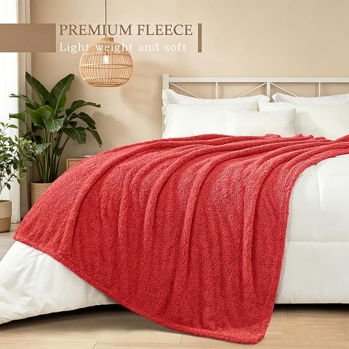 Exclusivo Mezcla Fleece Bed Blankets Queen Size for Bed, 90" x 90" | Super Soft and Cozy Fluffy Blanket for Women, Lightweight and Fuzzy Bedding for Bedroom , All Season, Red