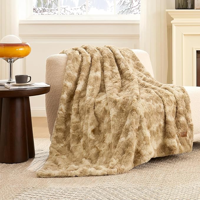 Cozy Bliss Faux Fur Throw Blanket for Couch, Fuzzy Soft Plush Thick Warm Fluffy Reversible Wave Textured Blanket for Sofa Bedroom Living Room, 55 * 70 Inches Tie-dye Khaki